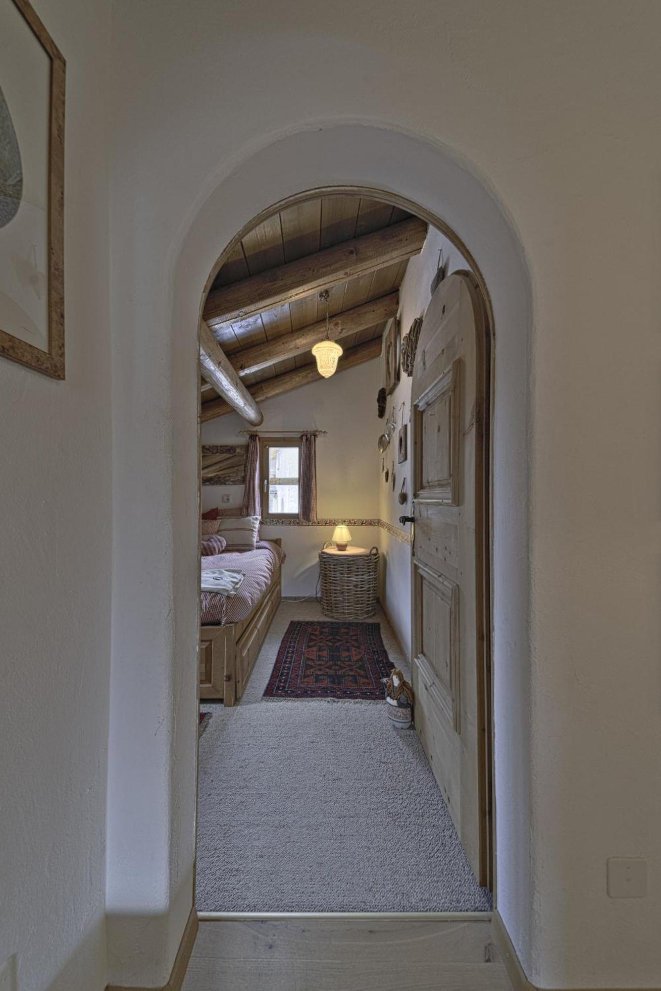 Chesa Brunzigna - Zuoz Appartement Buitenkant foto