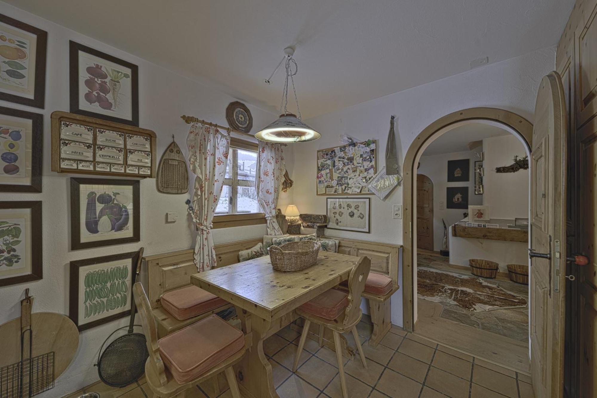 Chesa Brunzigna - Zuoz Appartement Buitenkant foto